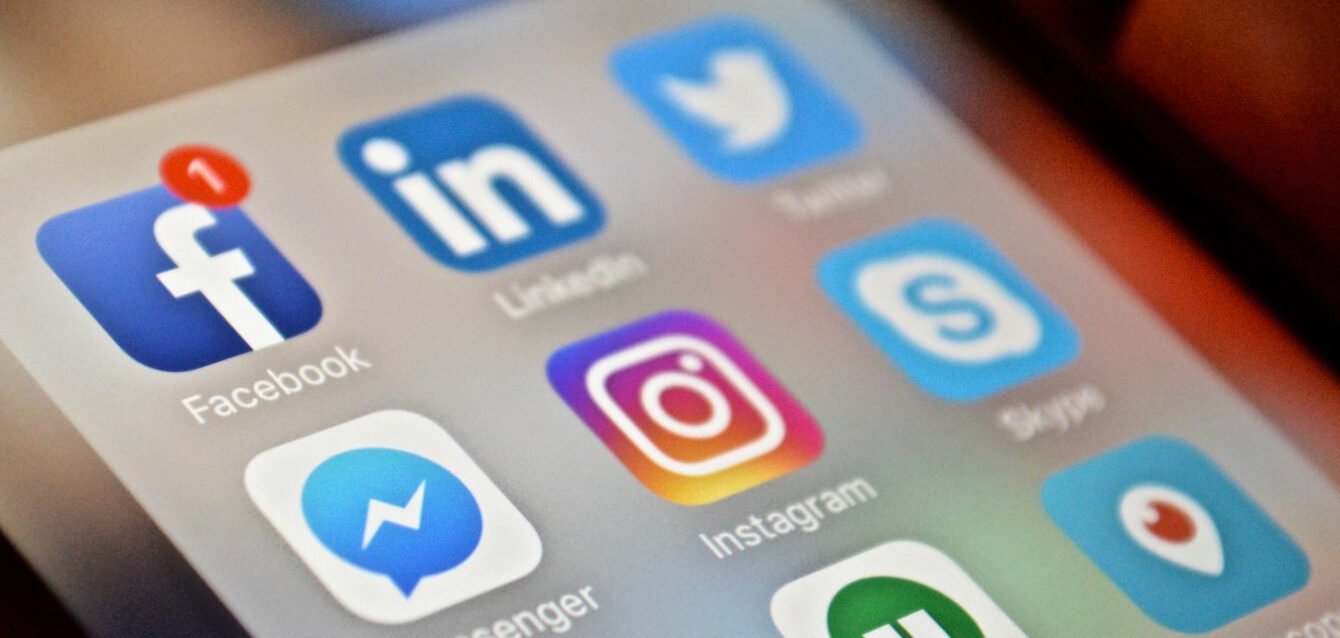 Social Media (Photo: staceymacnaught.co.uk)